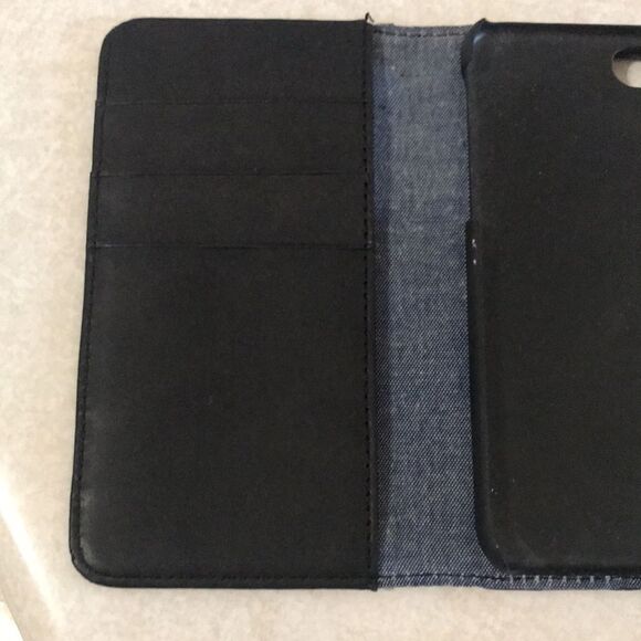 Leather magnetic iPhone 7 carrying case - Picture 3 of 4